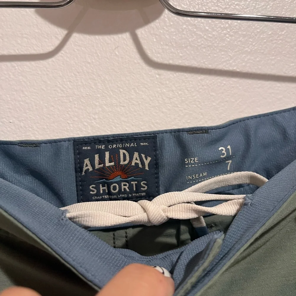 Faherty Men’s The All Day™ Short 2.0 7” Inseam in Trail Olive Size 31